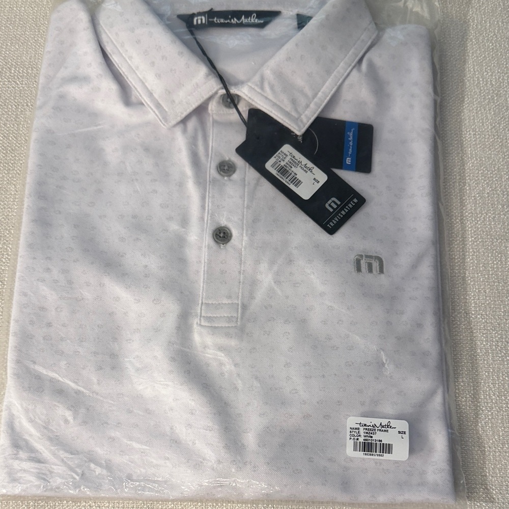 NWT Travis Mathew Men’s Light White Polo with Subtle Dot Texture